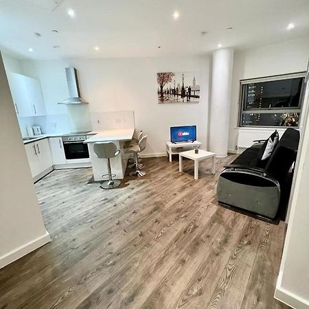 Immaculate Flat In West Croydon 아파트 외부 사진